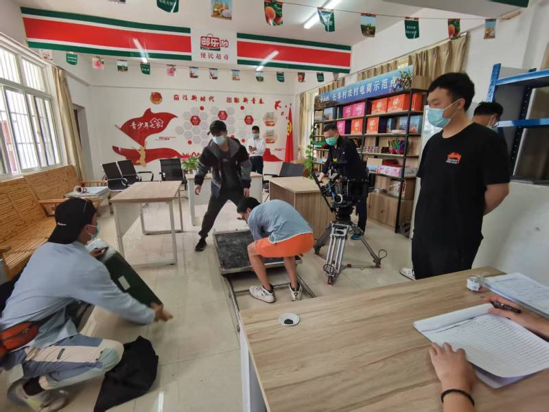 顺城区广告片拍摄公司：极简主义践行者，少即是多的视觉哲学